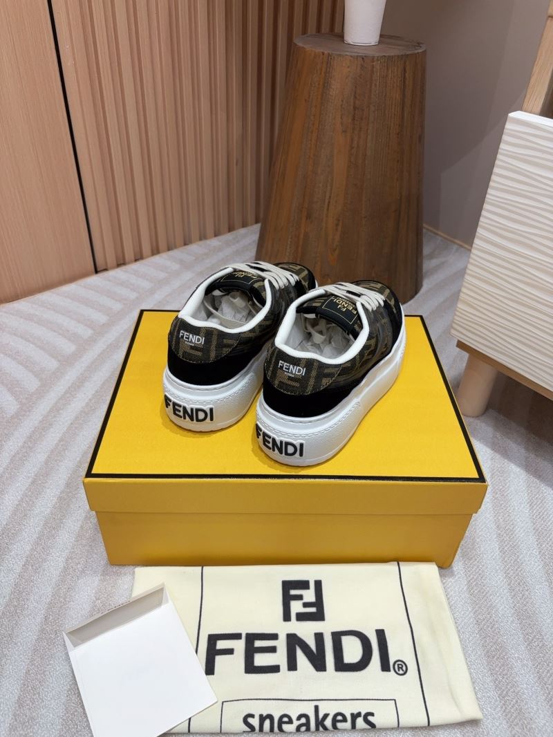 Fendi Low Shoes